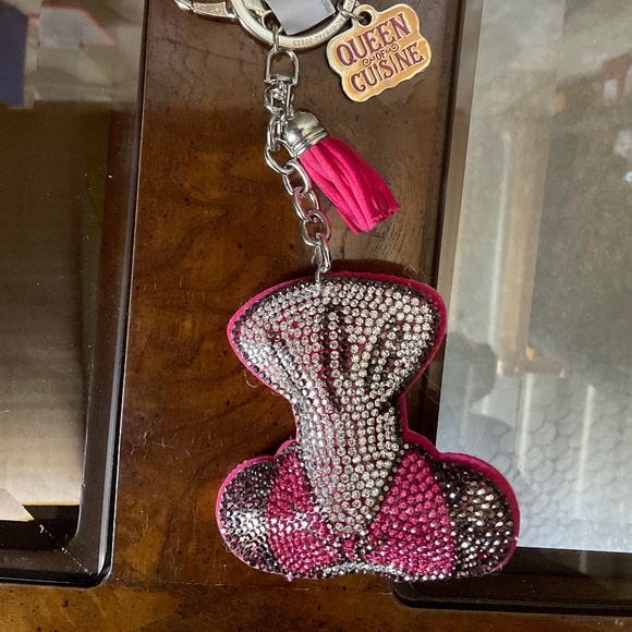 Disney parks Minnie keychain - Picture 1 of 2